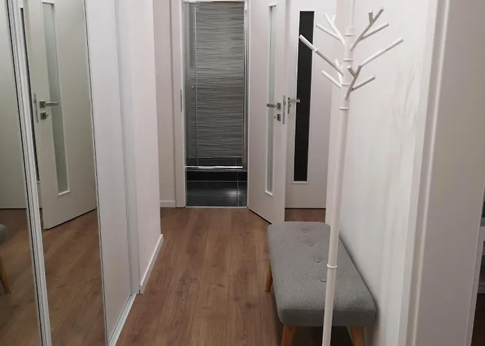 Lejlighed Slnecny Apartman Blizko Centra *
